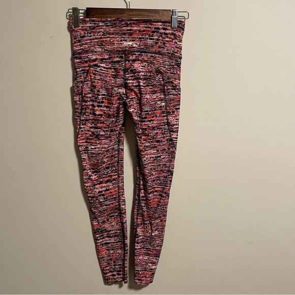 Lululemon Fast and Free Tight II 25" *Nulux Flash Pleat Orange Multi- Size 4 - Picture 2 of 6